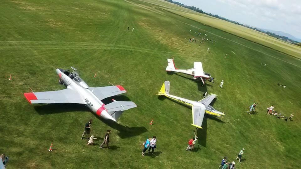 Отель Aerocafe Партизанске Экстерьер фото